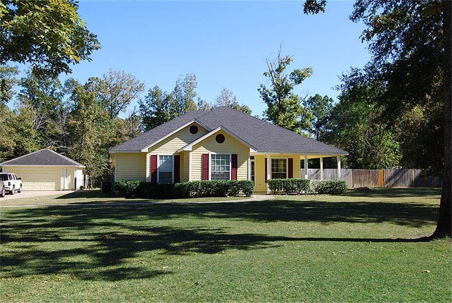 1st image of 23875 White Oak Ct