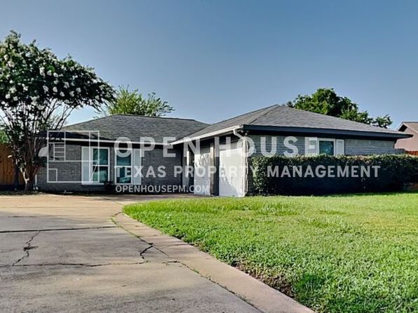 5351 King Richard Dr