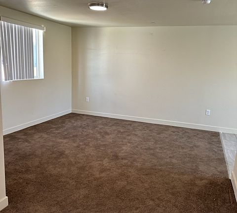 4th image of 714 E 88th Pl #716