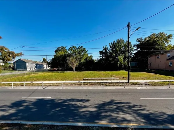 2813 Martin Luther King Jr Blvd, New Orleans, LA 70113