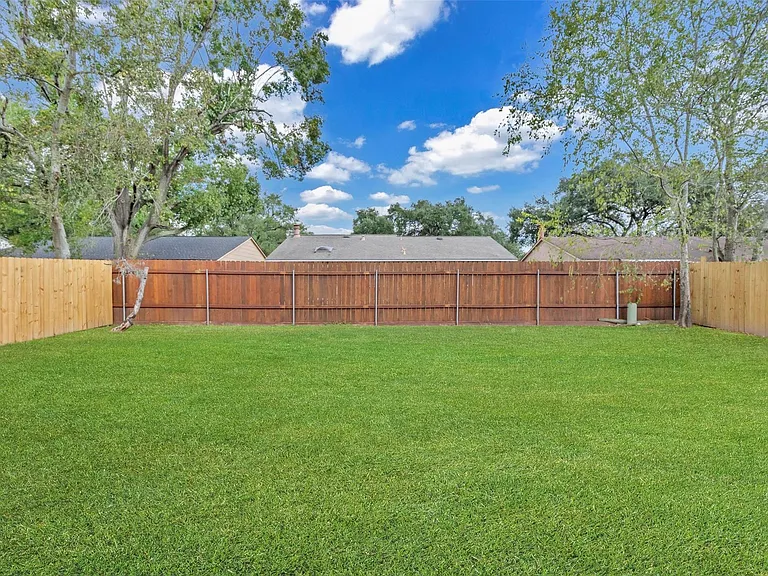 4406 Kacee Dr — Photo 24