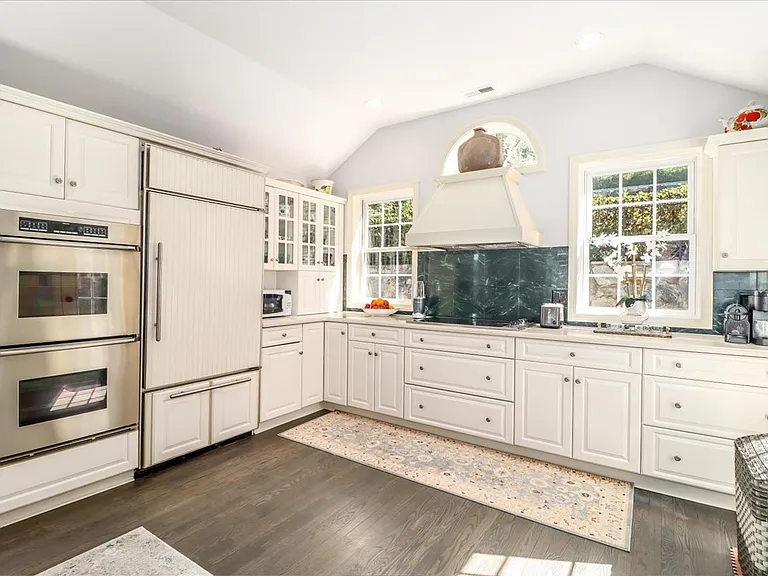 51 S Lake Shore Dr — Photo 22