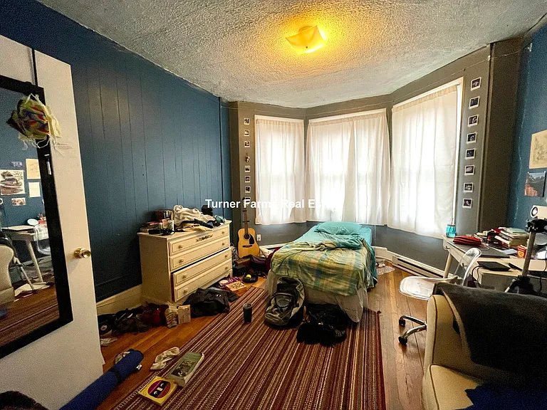 881 Huntington Ave #10 — Photo 4