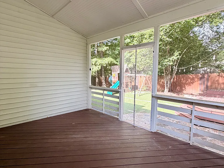 2620 Oleander Dr — Photo 38