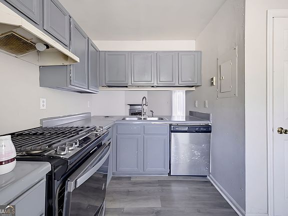 5th image of 3202 Kingswood Pl
