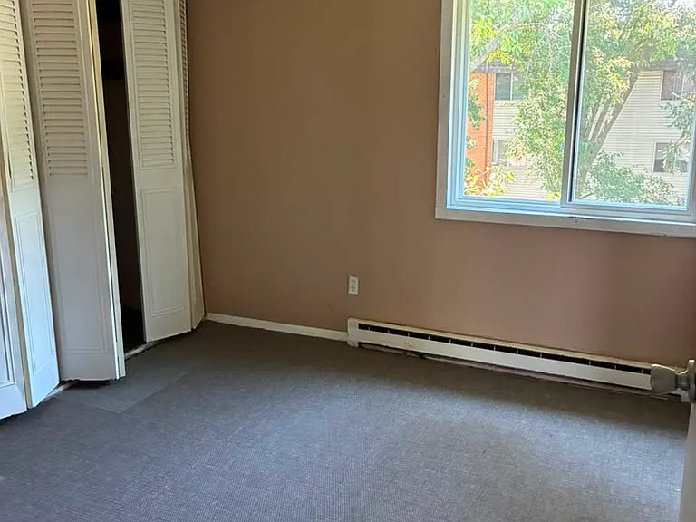 553 Ashland Ave #F — Photo 10