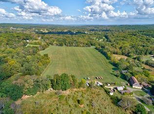 26 Sutton Rd, Lebanon, NJ 08833