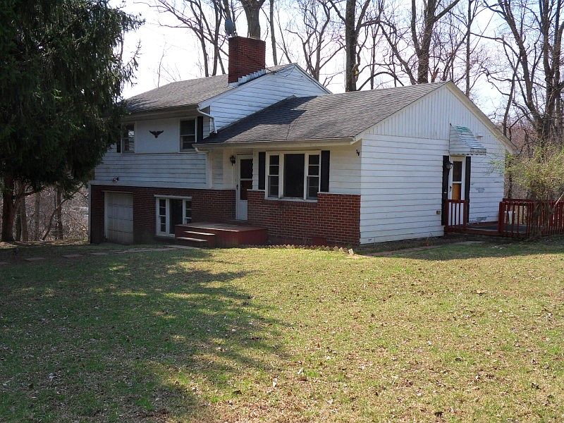 1st image of 39 Whipkey Ln