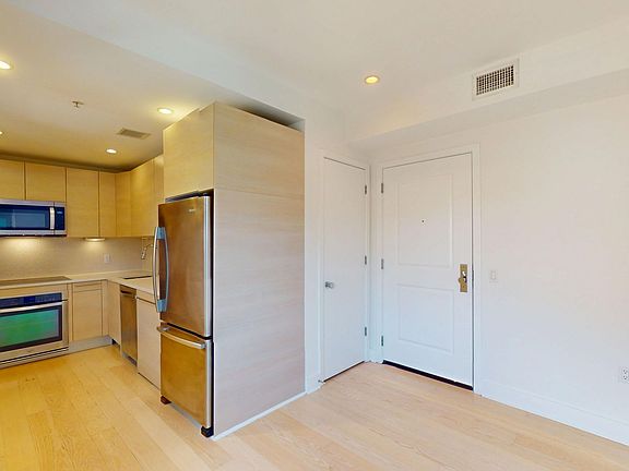 3rd image of 3606 Rock Creek Church Rd #304