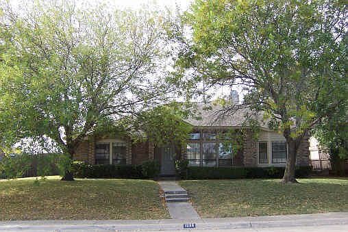 3rd image of 1036 Eagle Dr