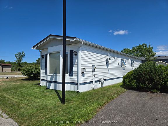 4th image of 3033 Townline Rd #10