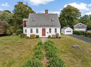 1 Hillside Rd, Scituate, MA 02066