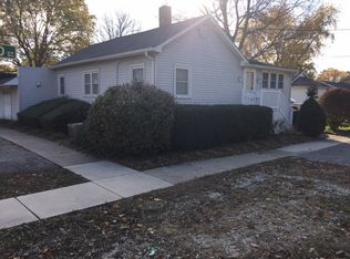 195 E 2nd St, Coal City, IL 60416