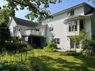 5051 Brookside Dr, Jackson, MI 49203