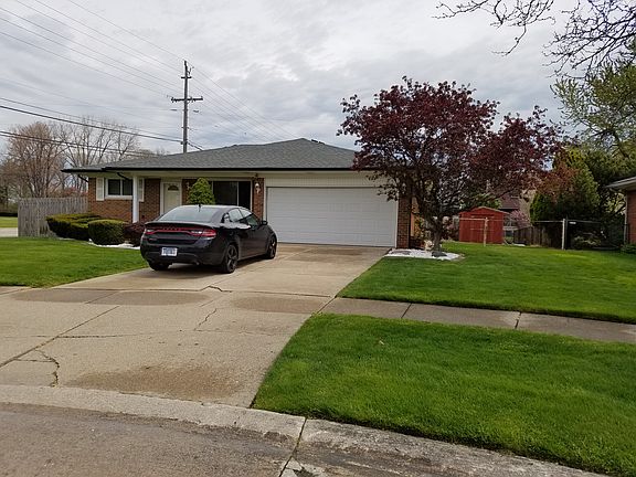 2nd image of 36884 Manning Ct