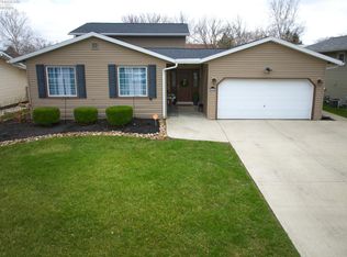 2058 Heritage Dr, Sandusky, OH