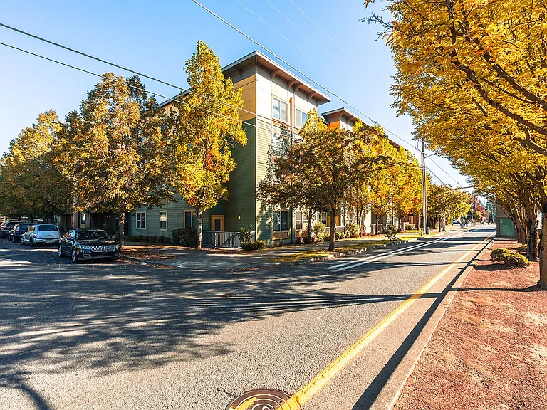INCOME RESTRICTED Affordable Apartments in Hazelwood! — Photo 7