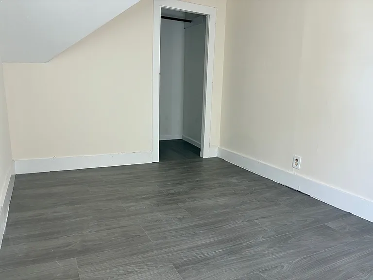 13 Maple Ave — Photo 14