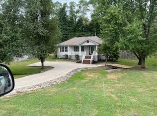 1024 Bradley Dr, Lawrenceburg, KY 40342