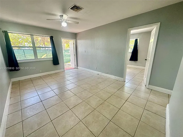 2110 Washington Ave #2110 — Photo 1