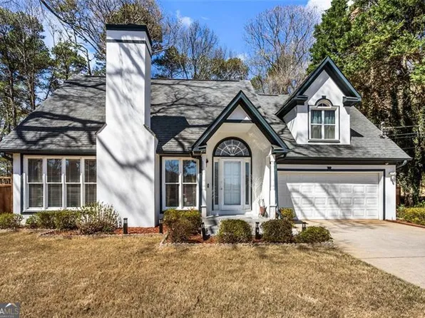 290 Leigh Kay Dr, Lawrenceville, GA 30046