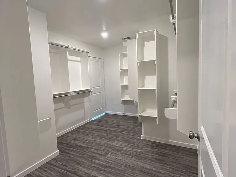 1910 Crescent Pl #1118 — Photo 8