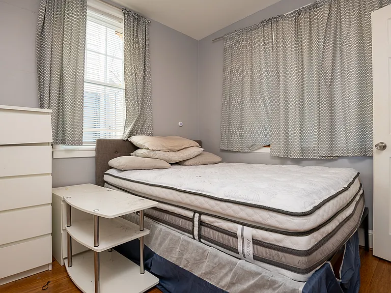 1039 Evarts St NE #2 — Photo 8