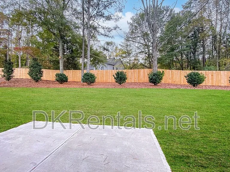 245 Birchwood Row — Photo 11