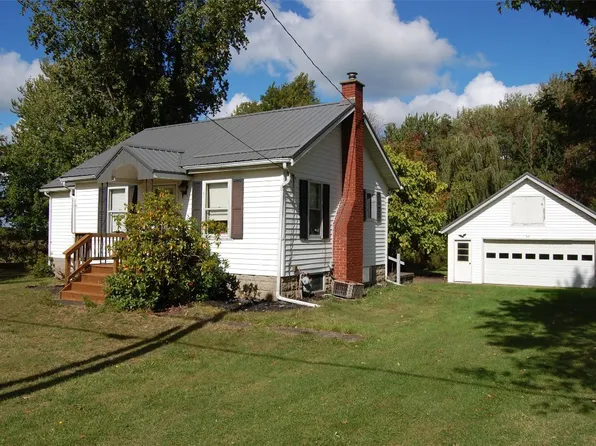 6882 Belle Rd, Harborcreek, PA 16421