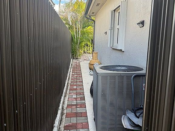 5th image of 6931 SW 159th Pl