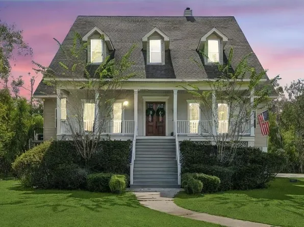 111 Doubloon Dr, Slidell, LA 70461