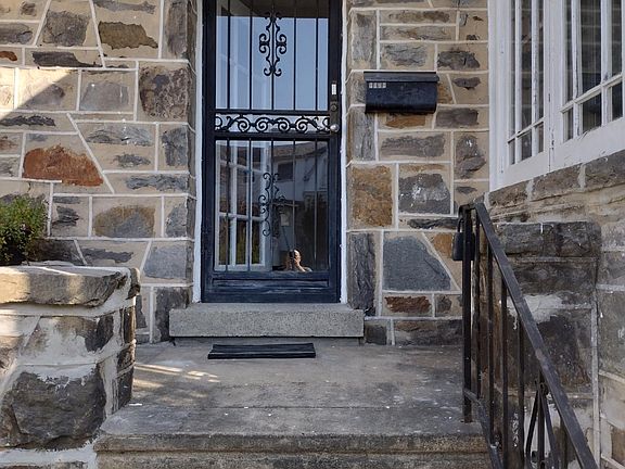 Front Entrance with Security/Storm door