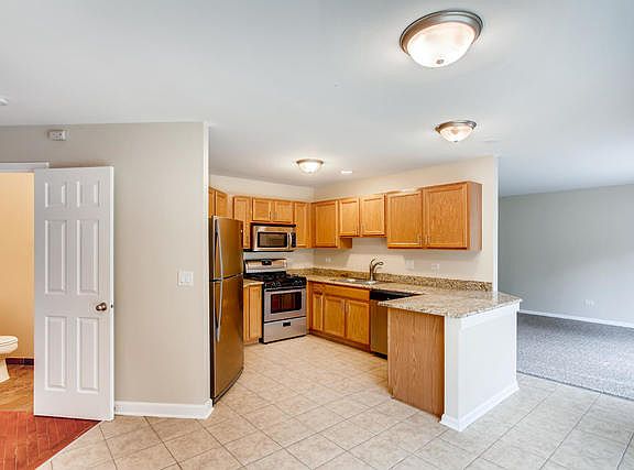 3rd image of 2703 Sierra Ave