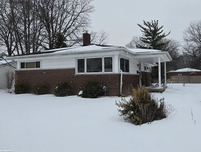 22324 Spitzley St, Clinton Township, MI, 48035