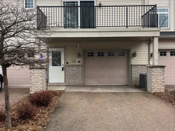 1002 Mallard Way, Marinette, WI 54143