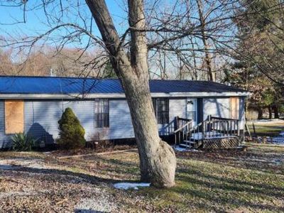 3906 Burke Ave, Louisville, OH, 44641