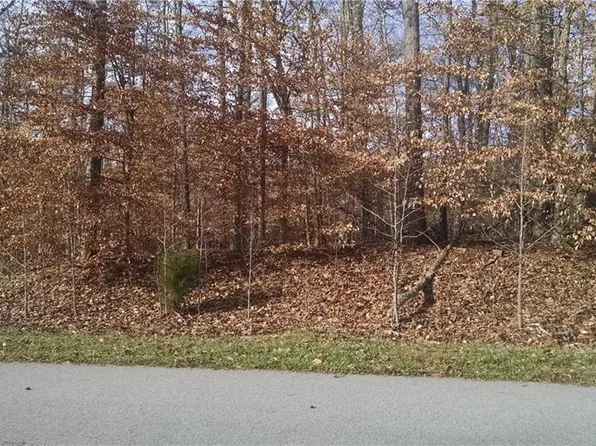 182 Bridgewood Ct, Lexington, NC 27292