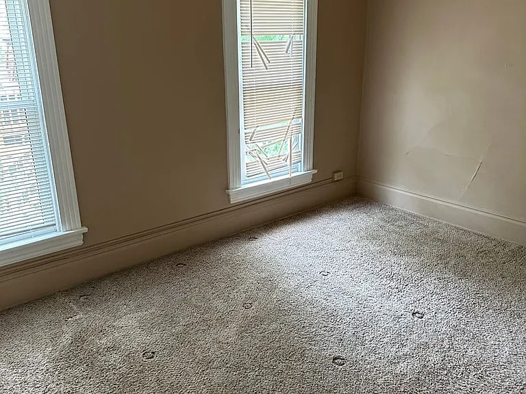 605 E Buchtel Ave — Photo 8