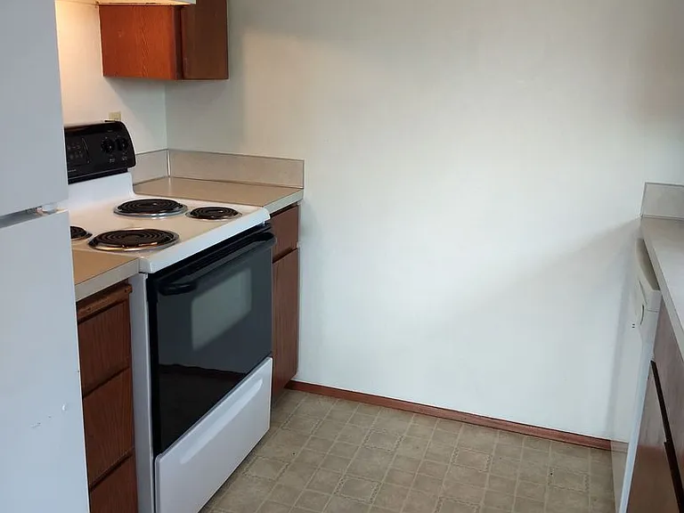 801 Drayton St — Photo 2