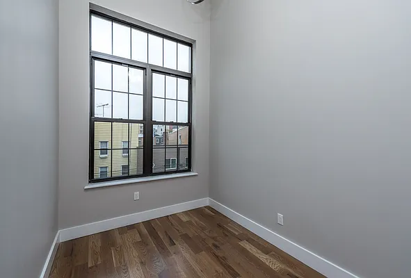 Rented by Nooklyn NYC LLC | media 47