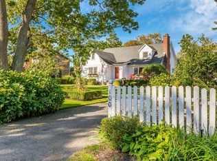 100 S Fairview Ave, Bayport, NY 11705