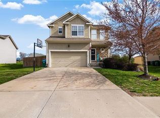 11504 E 207th Cir, Peculiar, MO 64078