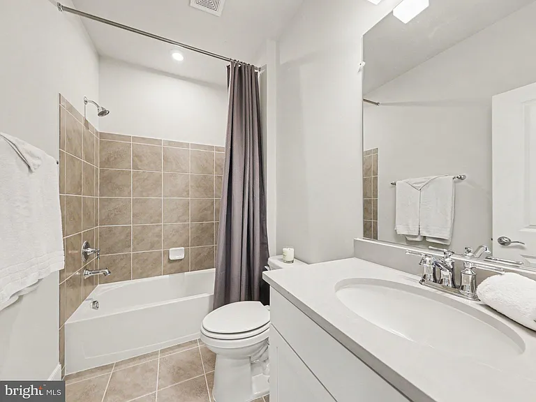 17229 Turnstone Dr — Photo 11