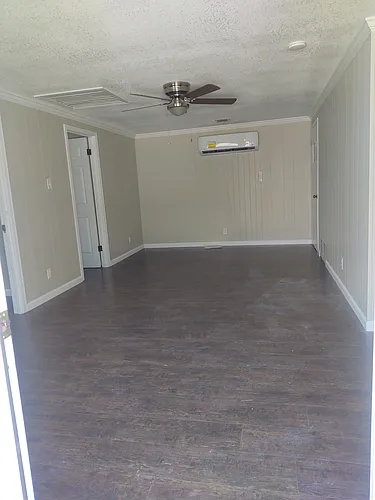 633 4th St #102 Photo 1