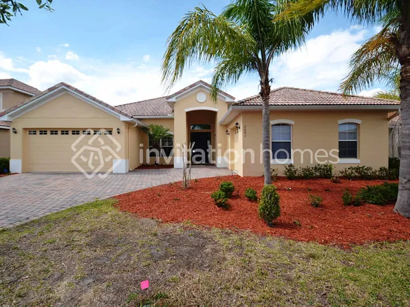 2671 Boat Cove Cir, Kissimmee, FL 34746