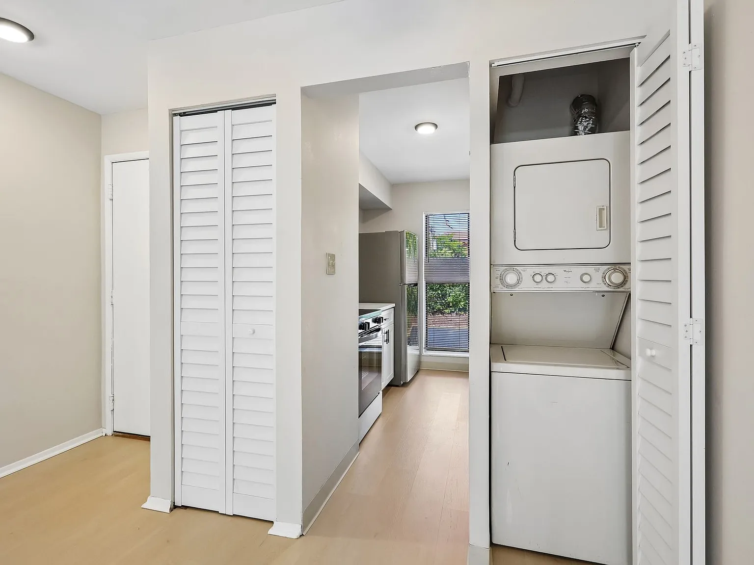 Village Park Apartments — Photo 4