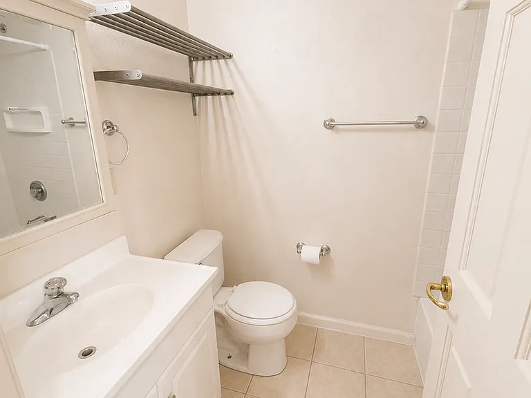 N Sierra Duplex — Photo 13