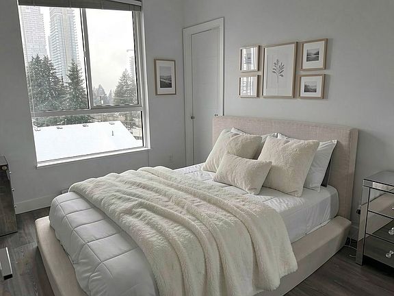 4th image of 700 Clarke Rd #405