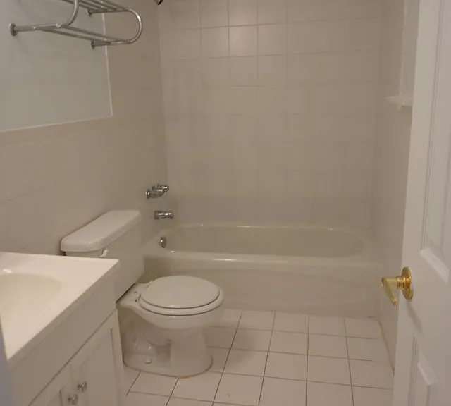 214 Market St #2R — Photo 10
