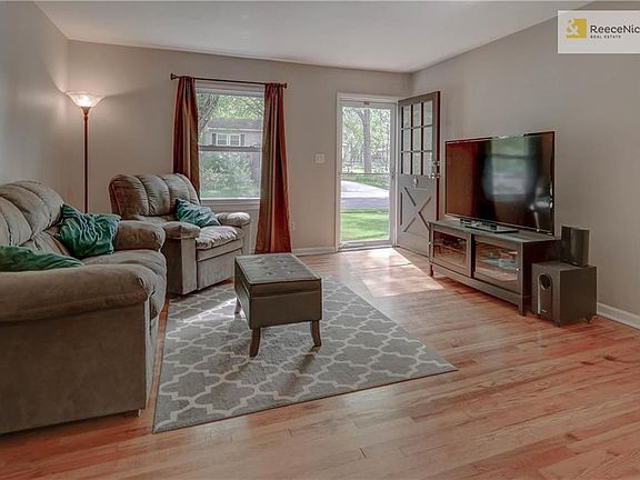 2nd image of 10012 England Dr
